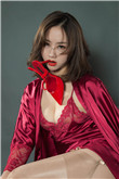 摸摸女